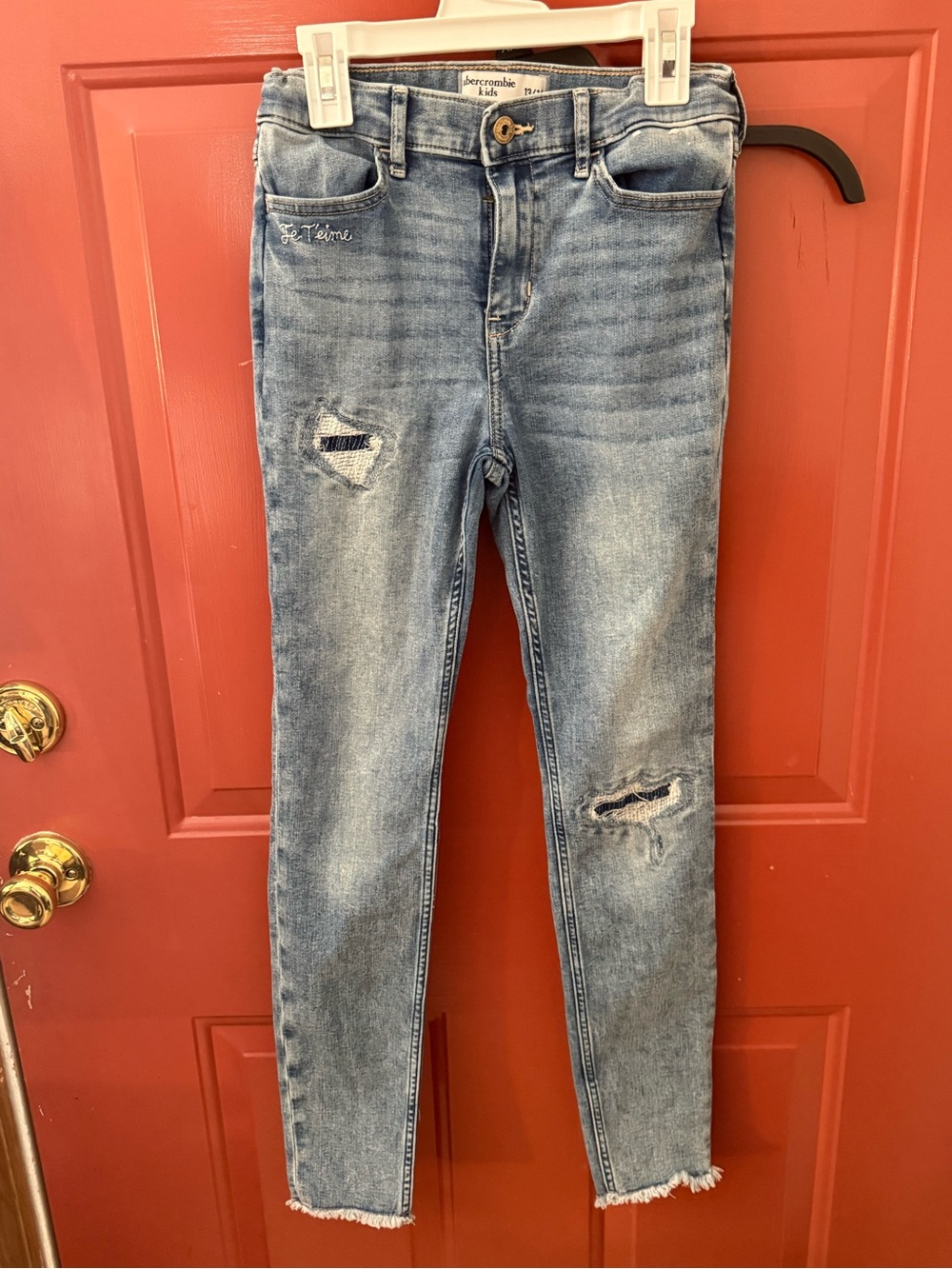 abercrombie kids Light Blue Skinny Jeans with Distressed Details size 13/14